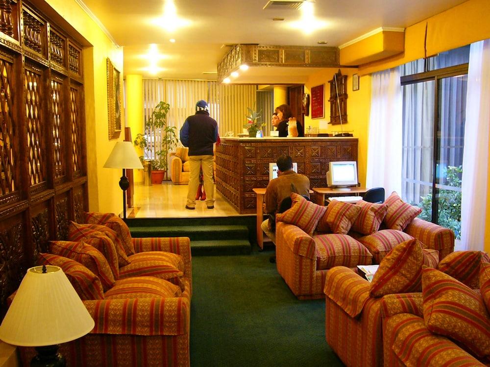 Hotel Alcala Del Rio Santiago Interior photo